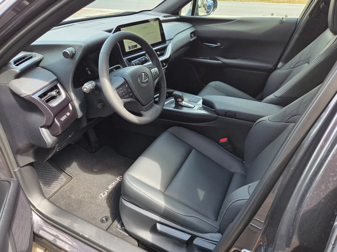 Lexus UX ���!300h/199HP/F-SPORT/CAM/ACC/NAVI/LED/901g | Mobile.bg � ����������� 5