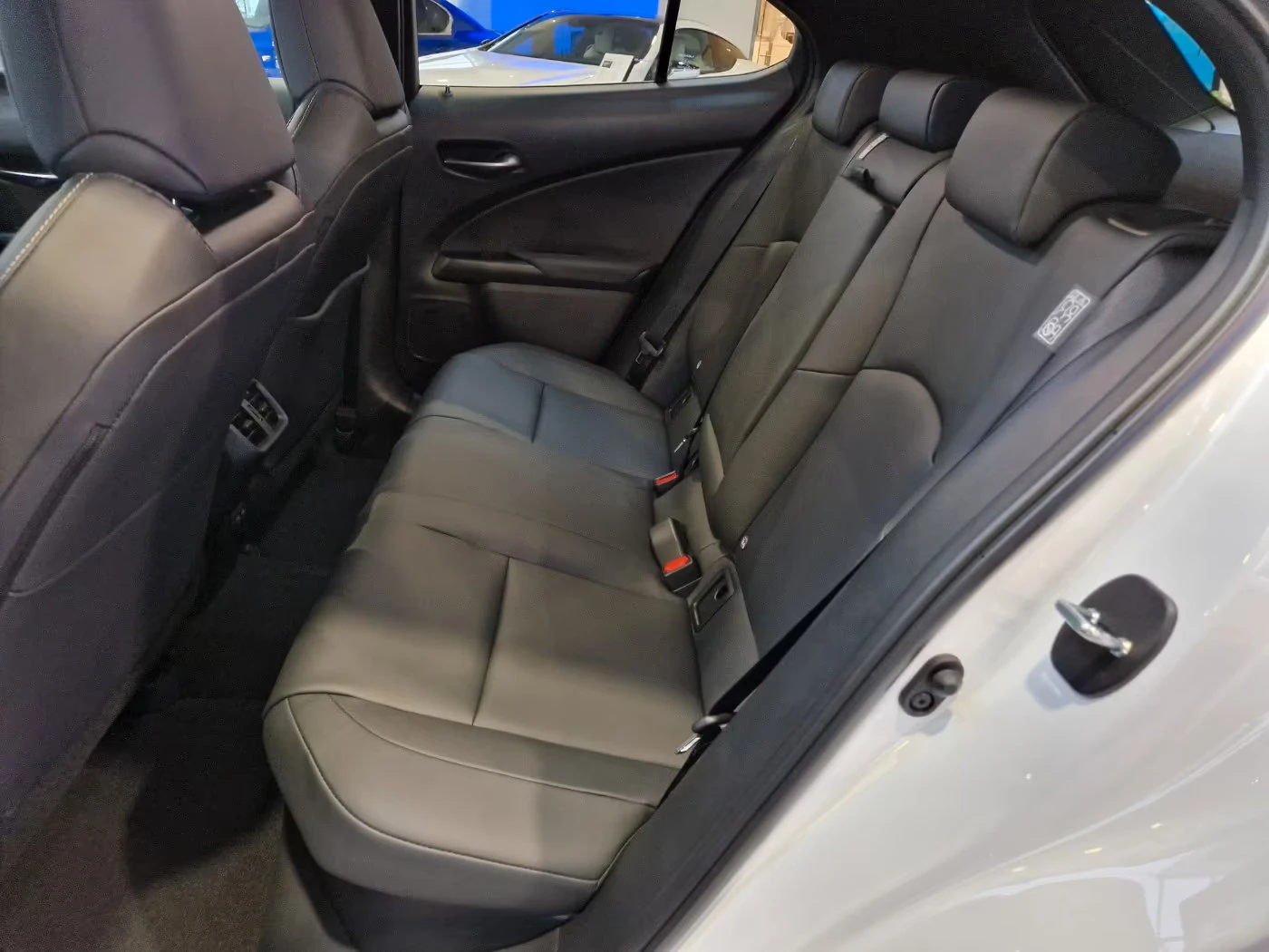 Lexus UX ���!300h/199HP/F-SPORT/CAM/ACC/NAVI/LED/901g | Mobile.bg � ����������� 14