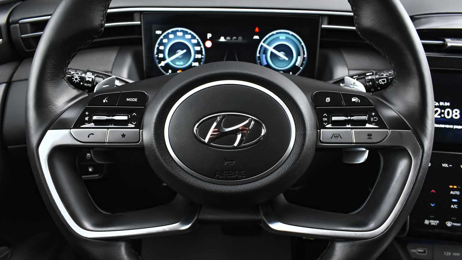 Hyundai Tucson 1.6 T-GDi PREMIUM Plug-in Hybrid 4x4 Automatic, снимка 9 - Автомобили и джипове - 54086935