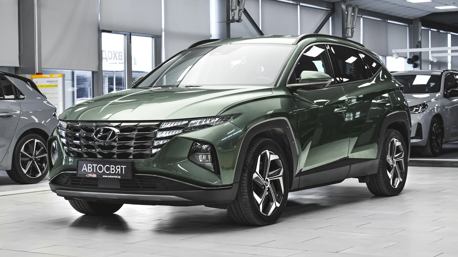 Hyundai Tucson 1.6 T-GDi PREMIUM Plug-in Hybrid 4x4 Automatic, снимка 4 - Автомобили и джипове - 54086935