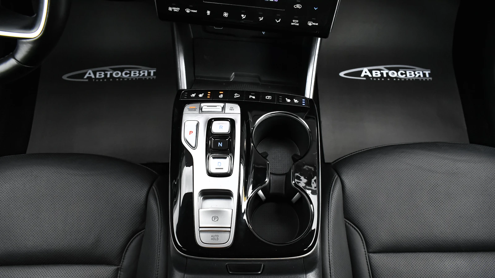 Hyundai Tucson 1.6 T-GDi PREMIUM Plug-in Hybrid 4x4 Automatic, снимка 11 - Автомобили и джипове - 54086935