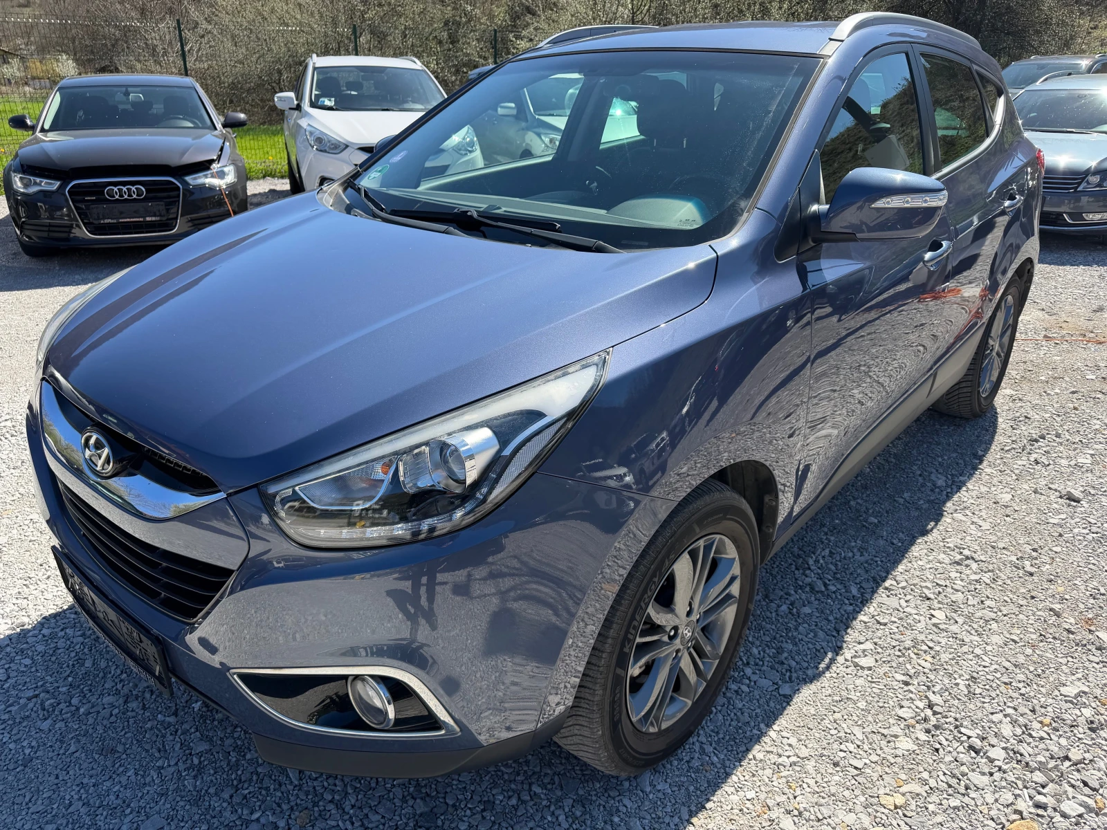 Hyundai IX35 1.6i Бензин НАПЪЛНО ОБСЛУЖЕН!, снимка 3 - Автомобили и джипове - 54134167