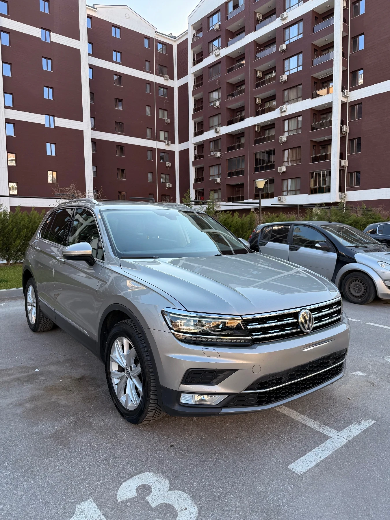 VW Tiguan 2.0TDI/4Motion/FullLED/Distro/LaneAssist