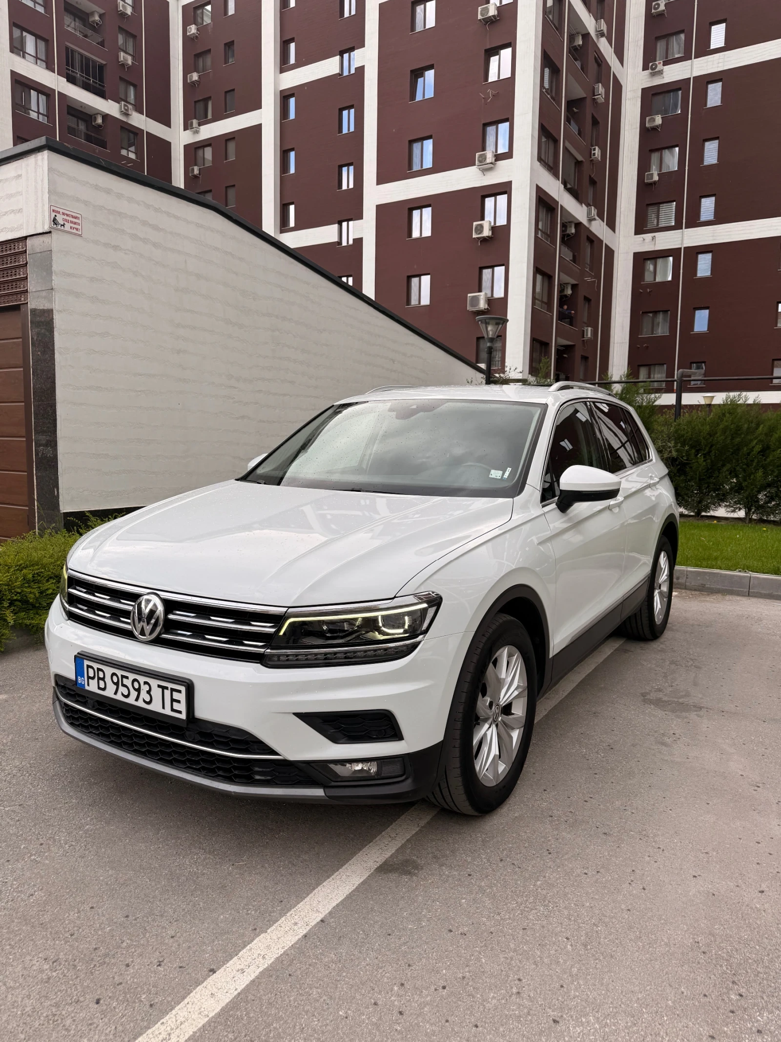 VW Tiguan 2.0TDI/4Motion/FullLED/Distro/LaneAssist