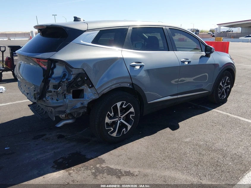 Kia Sportage, снимка 6 - Автомобили и джипове - 54284806