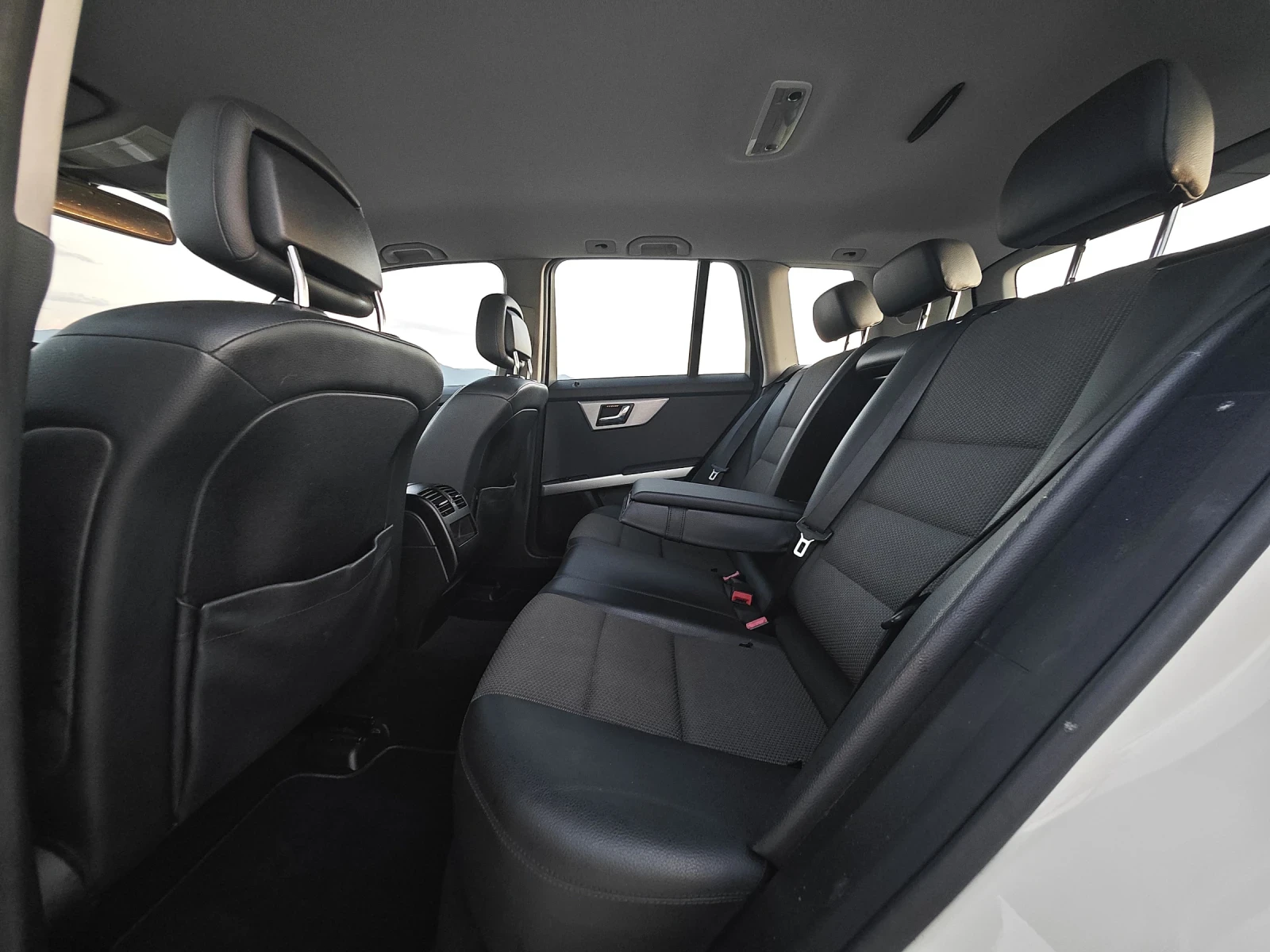 Mercedes-Benz GLK * AMG* 4MATIC* FULL* , снимка 13 - Автомобили и джипове - 54752867