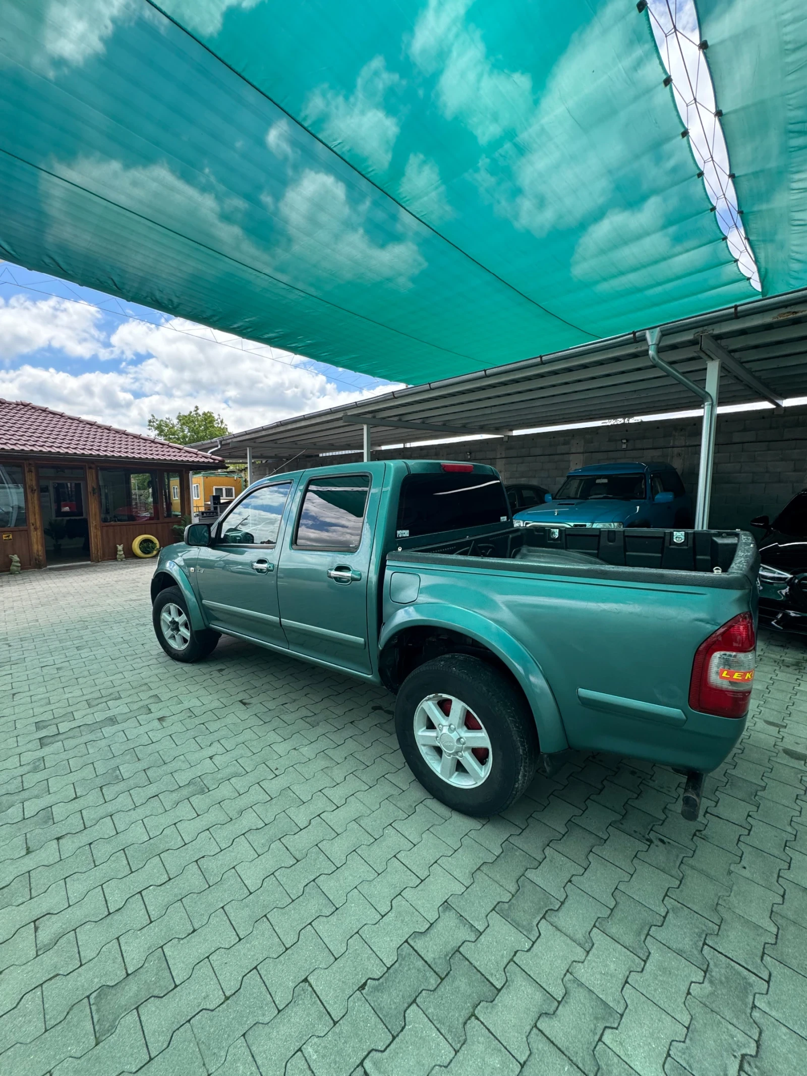 Isuzu D-max, снимка 6 - Автомобили и джипове - 54753291