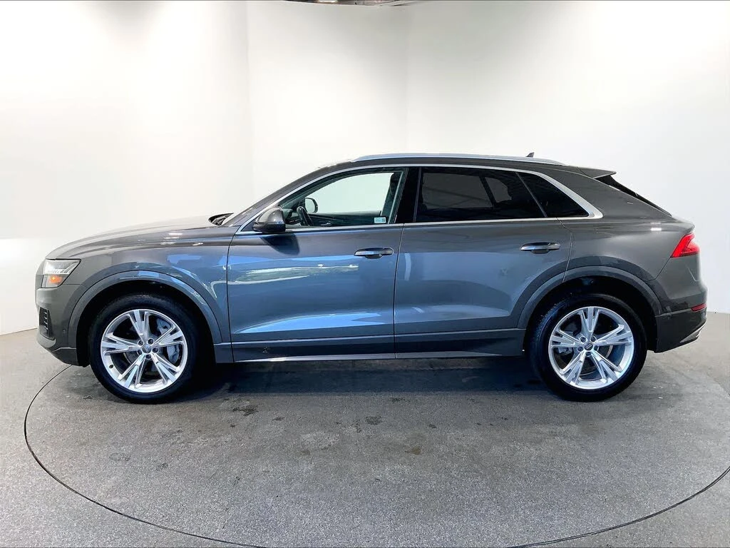 Audi Q8 55TFSI TECHNIK/PANO/360/HEAD UP/FULL, снимка 5 - Автомобили и джипове - 55012066