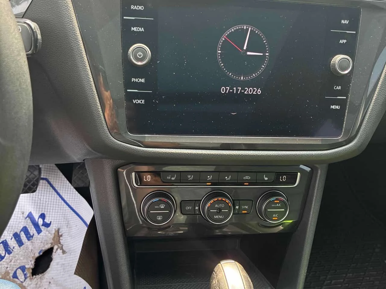 VW Tiguan * Highline * CARFAX * ОТ ПРЕДСТАВИТЕЛСТВО * , снимка 11 - Автомобили и джипове - 55379869