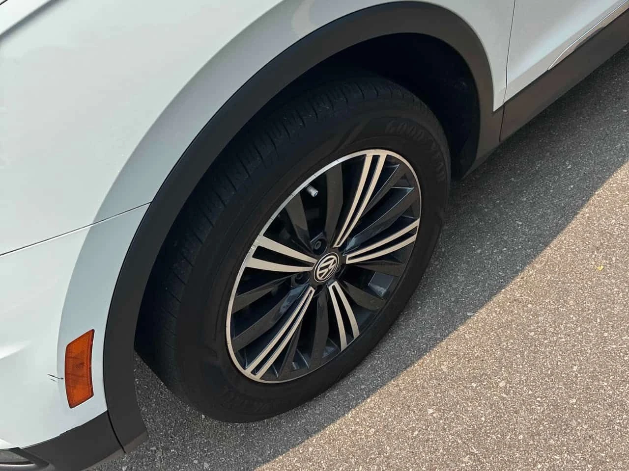VW Tiguan * Highline * CARFAX * ОТ ПРЕДСТАВИТЕЛСТВО * , снимка 7 - Автомобили и джипове - 55379869