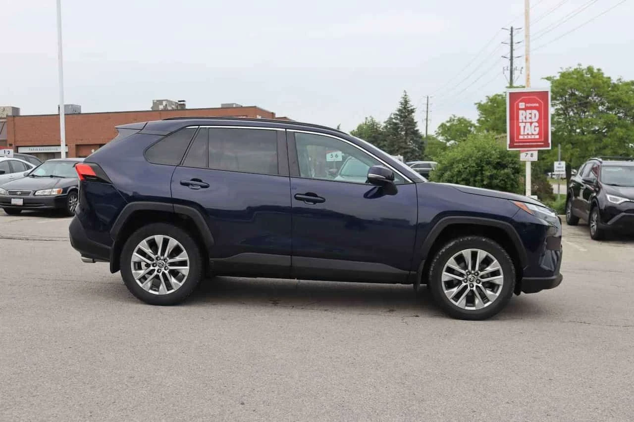 Toyota Rav4 * XLE * АВТОКРЕДИТ БЕЗ ПЪРВОНАЧАЛНА ВНОСКА* , снимка 3 - Автомобили и джипове - 55499775