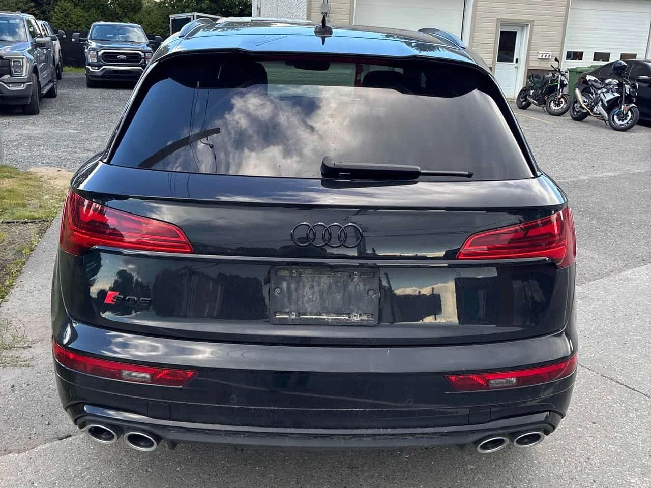 Audi SQ5 Progressiv | CARFAX | БЕЗ ИНЦИДЕНТИ , снимка 4 - Автомобили и джипове - 55667395