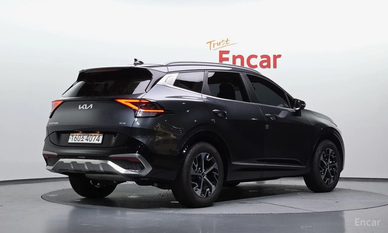 Kia Sportage Hybrid| 360| DISTRONIC| KRELL| ОБДУХВАНЕ, снимка 2 - Автомобили и джипове - 55803100