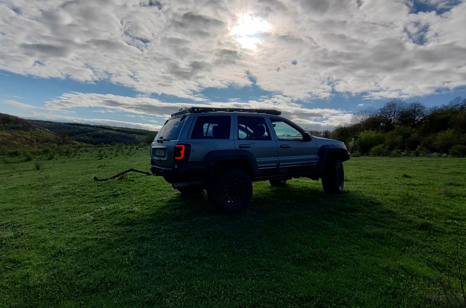 Jeep Grand cherokee 4.7 V8 - OFFROAD Lift - Лебедка - Шнорхел