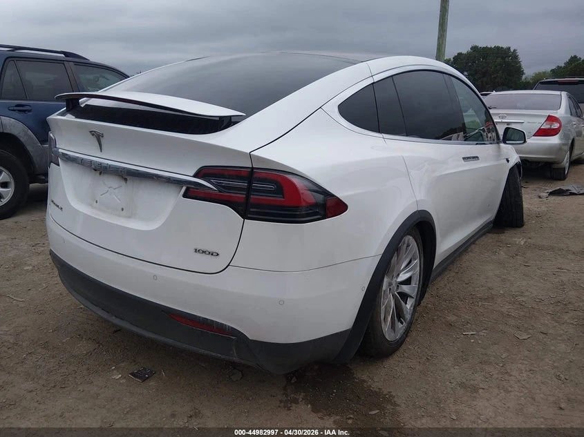 Tesla Model X 100D/75D/90D, снимка 4 - Автомобили и джипове - 56525930
