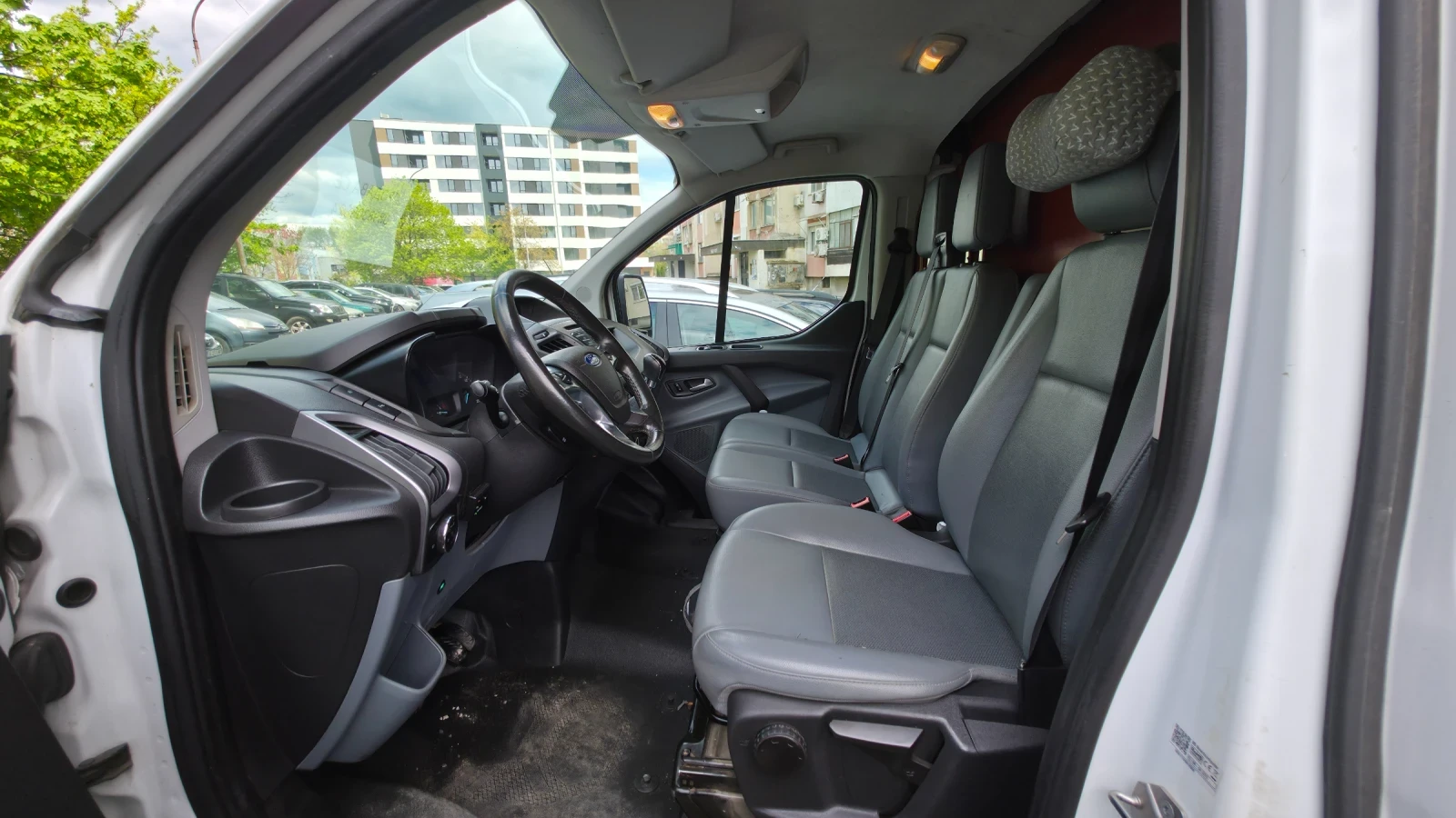 Ford Transit Custom, снимка 2 - Бусове и автобуси - 54379119