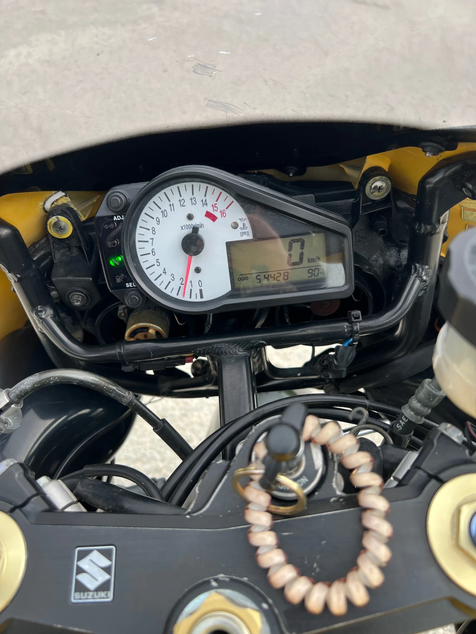 Suzuki Gsxr 600 - изображение 8
