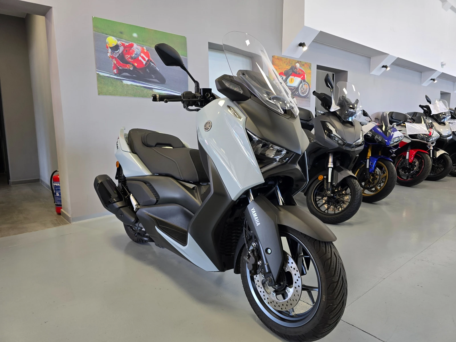 Yamaha X-max 300, TECH MAX + 300, 2026г.
