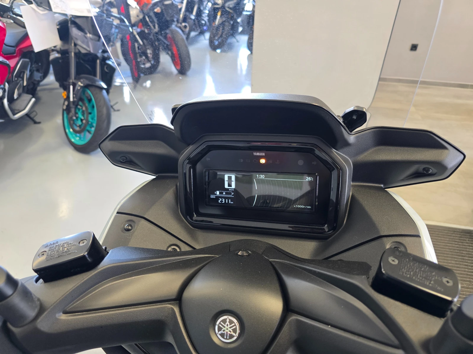 Yamaha X-max 300, TECH MAX + 300, 2026г., снимка 12 - Мотоциклети и мототехника - 54509735