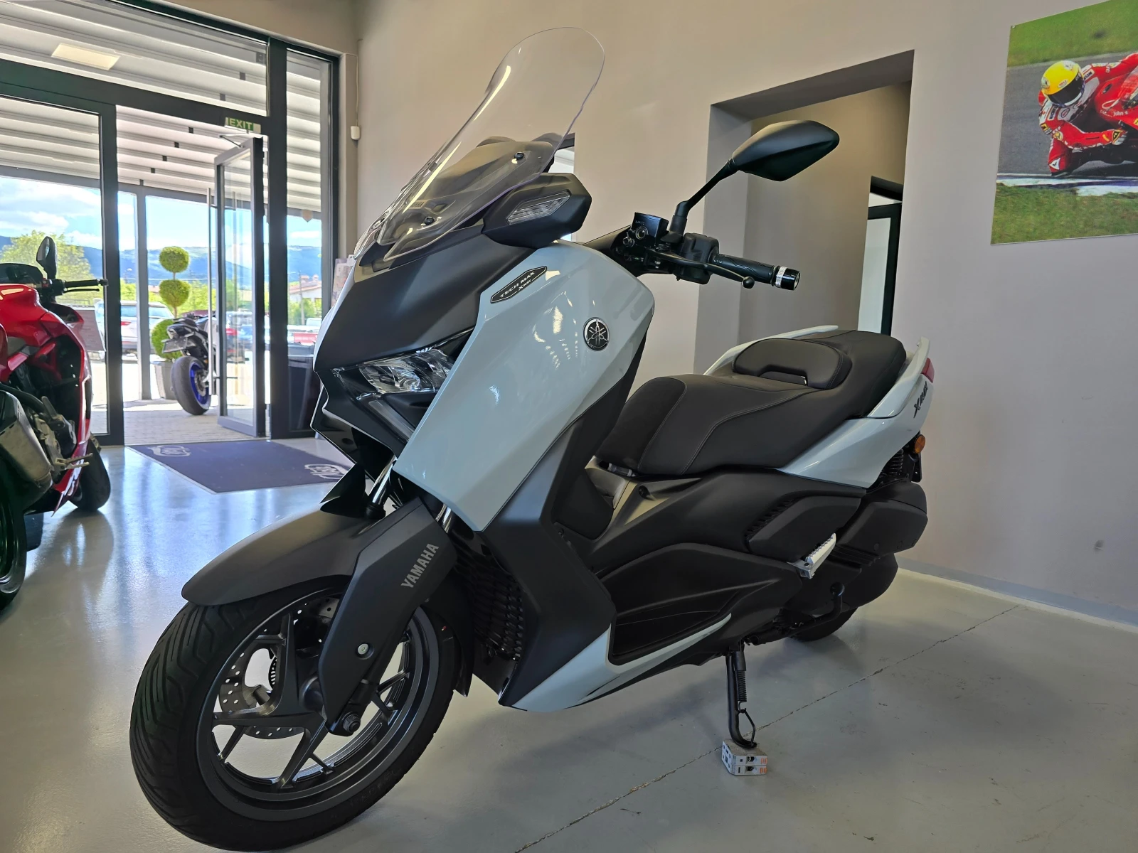 Yamaha X-max 300, TECH MAX + 300, 2026г., снимка 7 - Мотоциклети и мототехника - 54509735