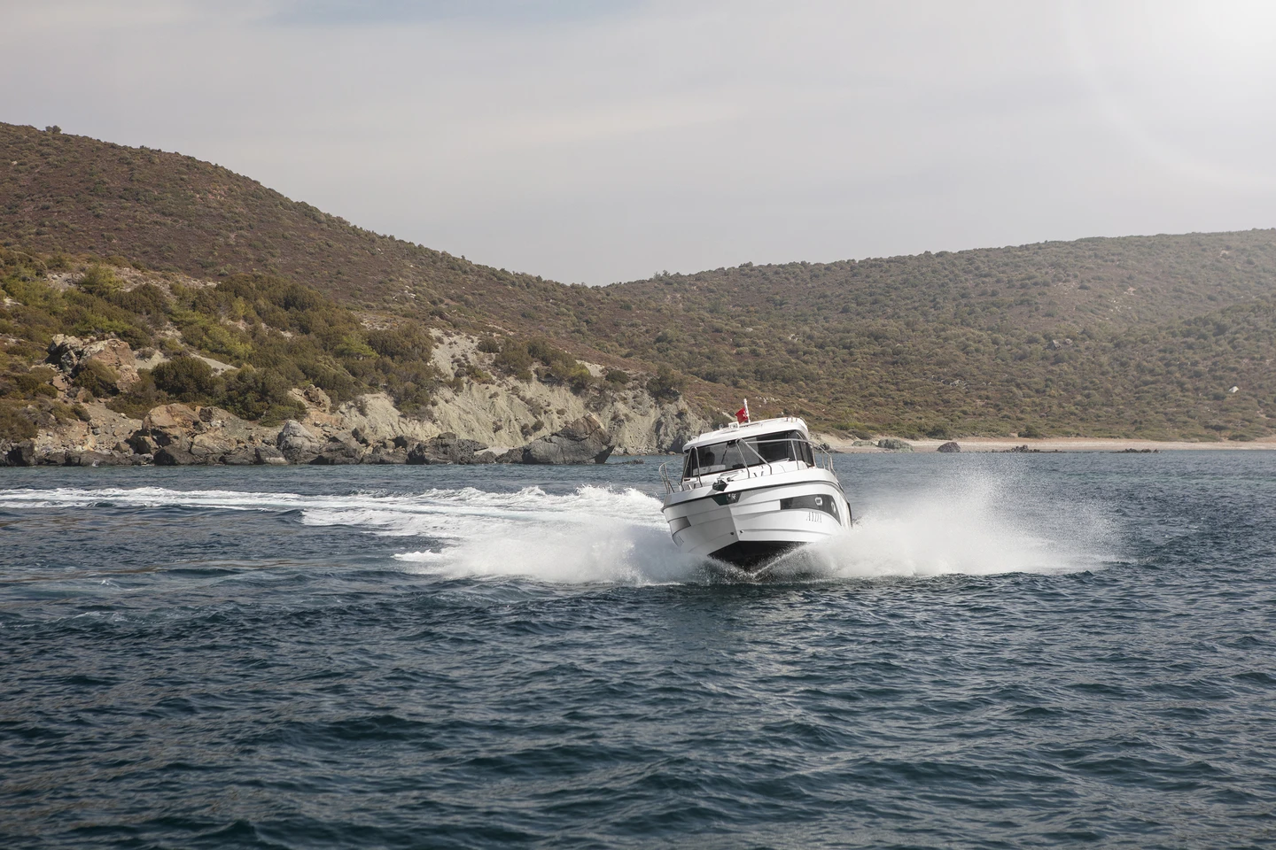 Моторна яхта SunraySunreef Yachts AYDA, снимка 5 - Воден транспорт - 55334581