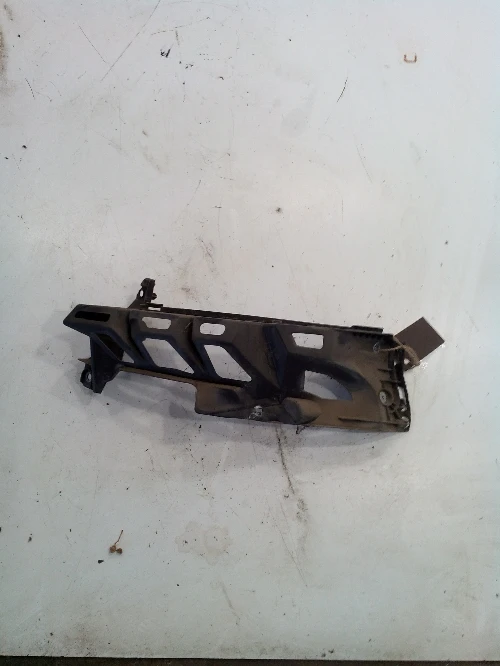 водач за задна броня десен за Рено Меган 2 врати 