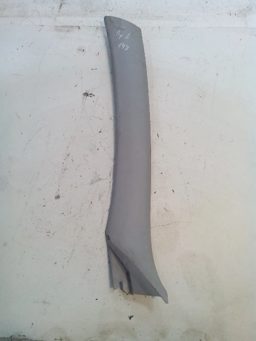 Пластмаса предна лява колонка врата за Алфа Ромео 147