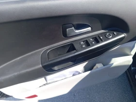 Kia Ceed 1.6 дизел , снимка 15