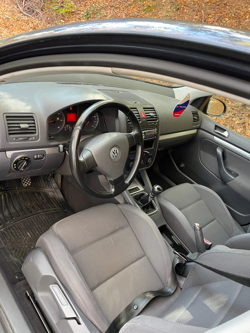 VW Golf, снимка 6 - Автомобили и джипове - 47725570