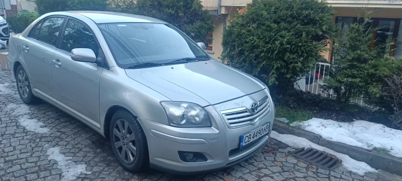 Toyota Avensis, снимка 1 - Автомобили и джипове - 48128960