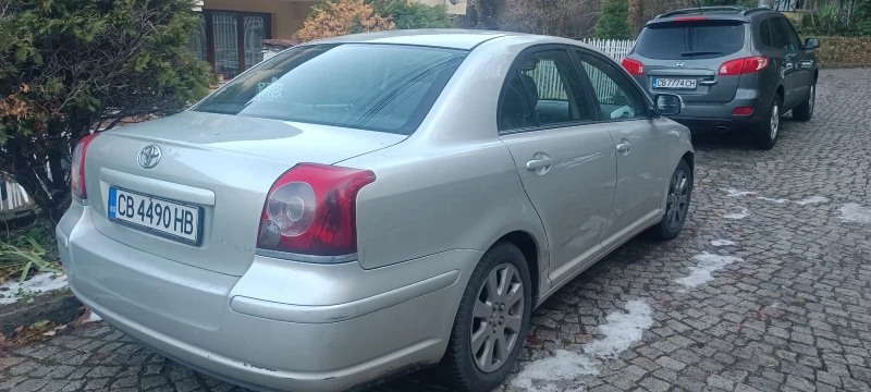 Toyota Avensis, снимка 10 - Автомобили и джипове - 48128960