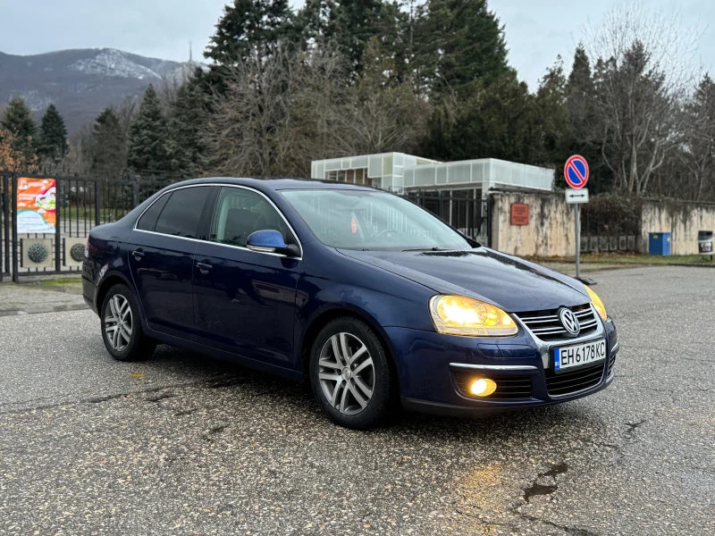 VW Jetta, снимка 8 - Автомобили и джипове - 48170670