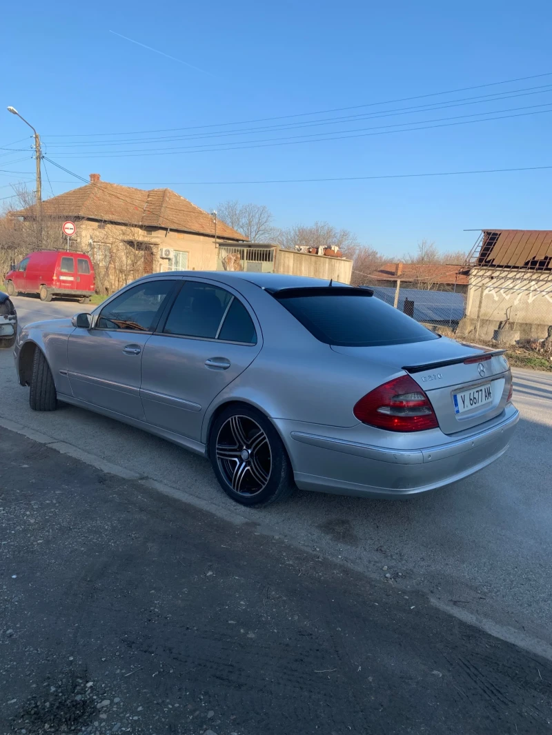 Mercedes-Benz E 270, снимка 3 - Автомобили и джипове - 49362425