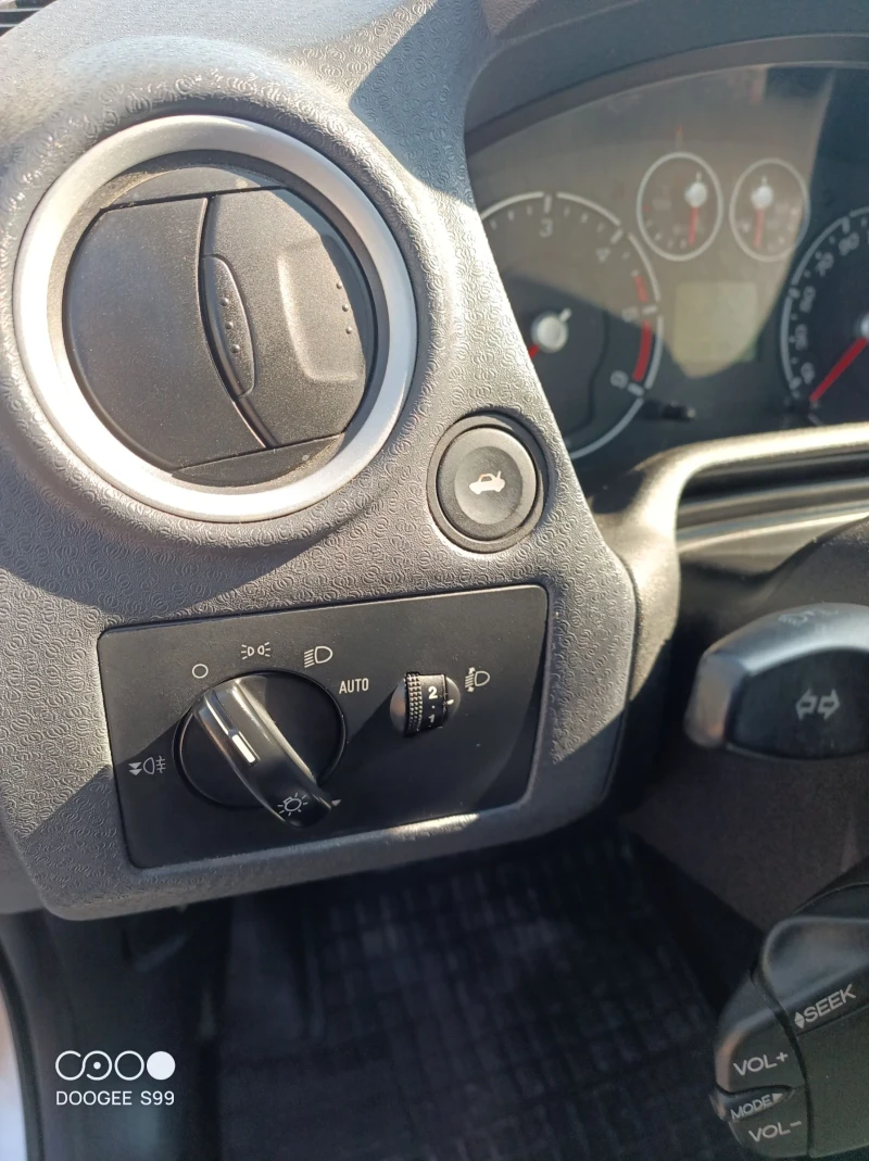 Ford Fusion, снимка 9 - Автомобили и джипове - 50449124