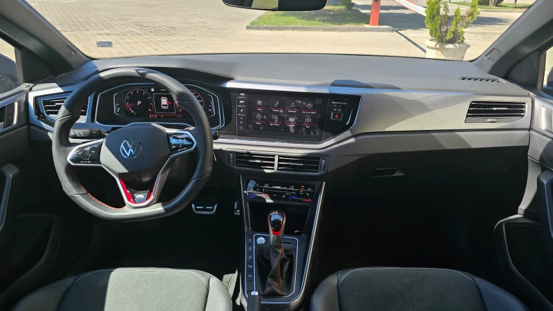 VW Polo GTI 2.0 TSI, снимка 11 - Автомобили и джипове - 50621116