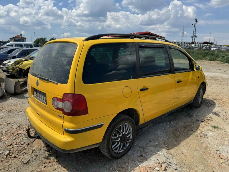 VW Sharan 1.9, снимка 4 - Автомобили и джипове - 51038846