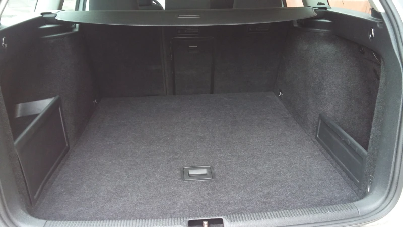 VW Passat, снимка 10 - Автомобили и джипове - 52772965