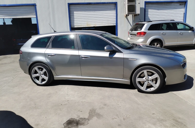Alfa Romeo 159 sportwagon 2.4 Mjet Automatic, снимка 11 - Автомобили и джипове - 52923434