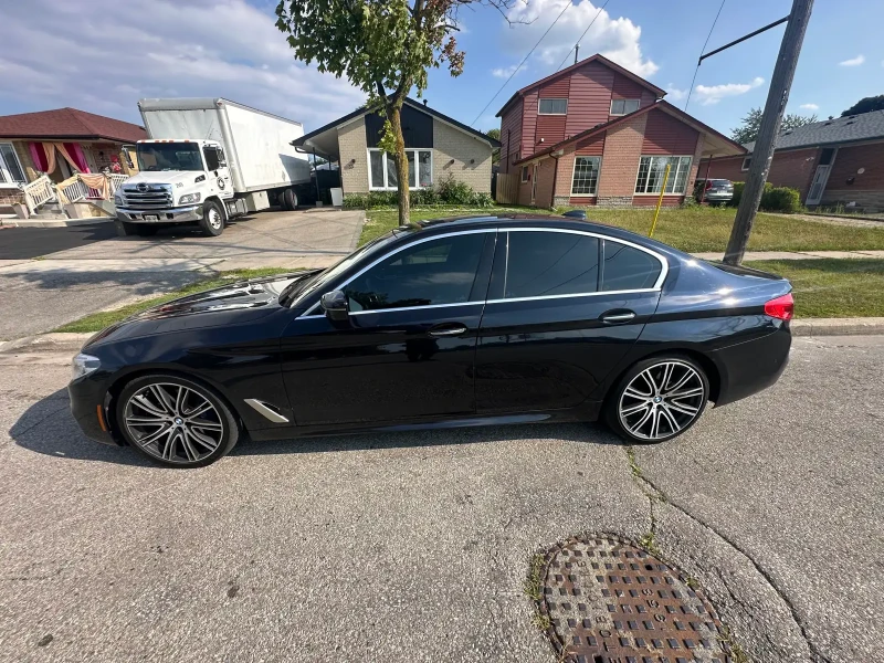BMW 530 xDrive MSport * CARFAX* ОПЦИЯ ЗА ФИНАНСИРАНЕ* , снимка 5 - Автомобили и джипове - 53206759