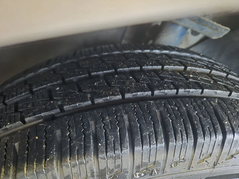 VW Caddy 1.6 Tdi Холандия , снимка 10 - Автомобили и джипове - 53467671