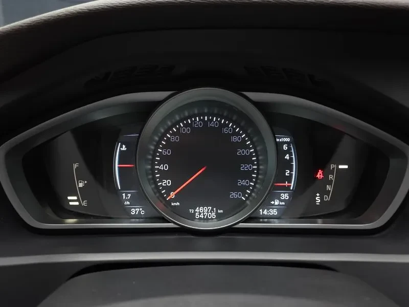 Volvo V40 T5, снимка 7 - Автомобили и джипове - 55562310