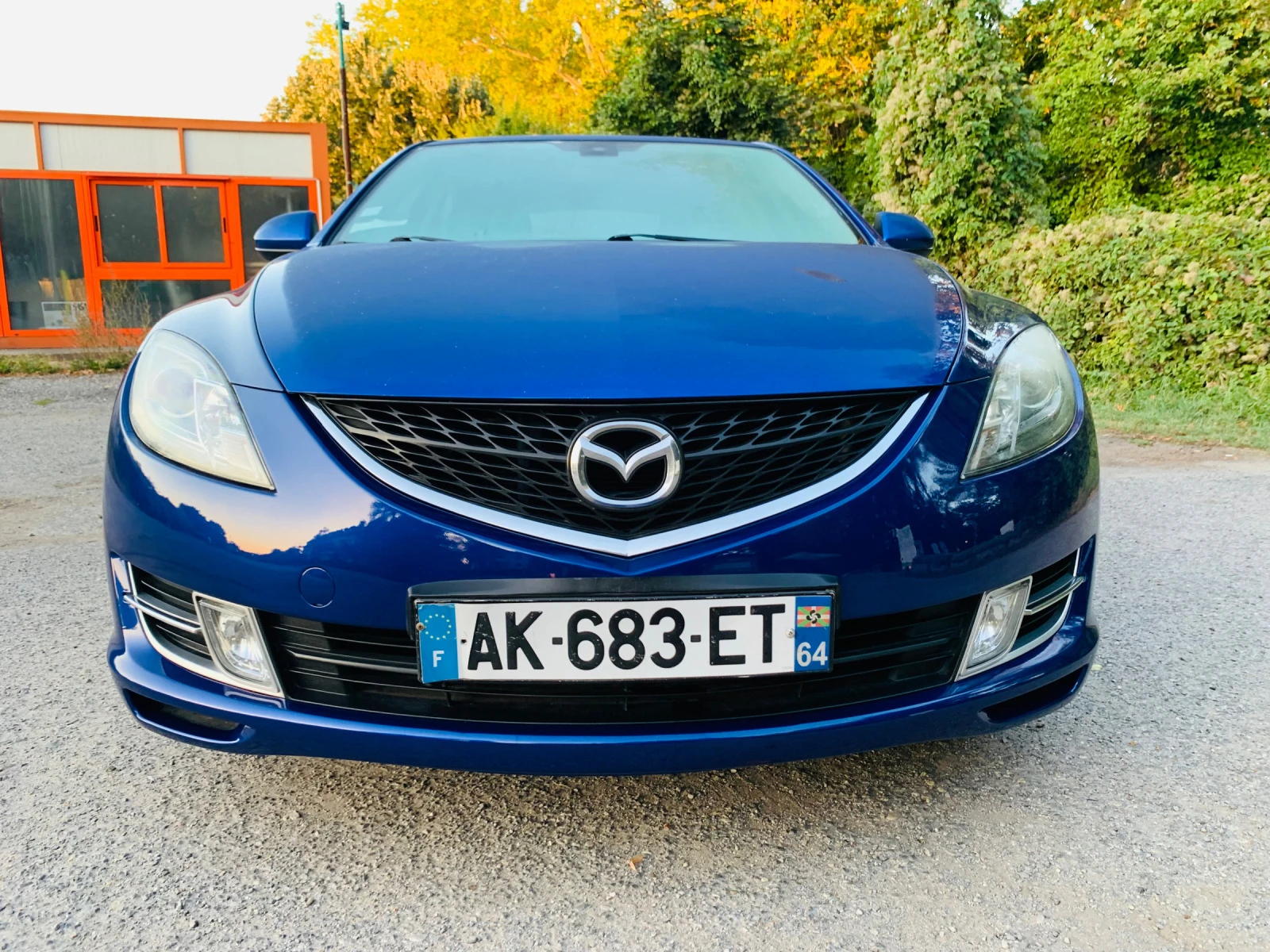 Mazda 6 2.2d - изображение 2