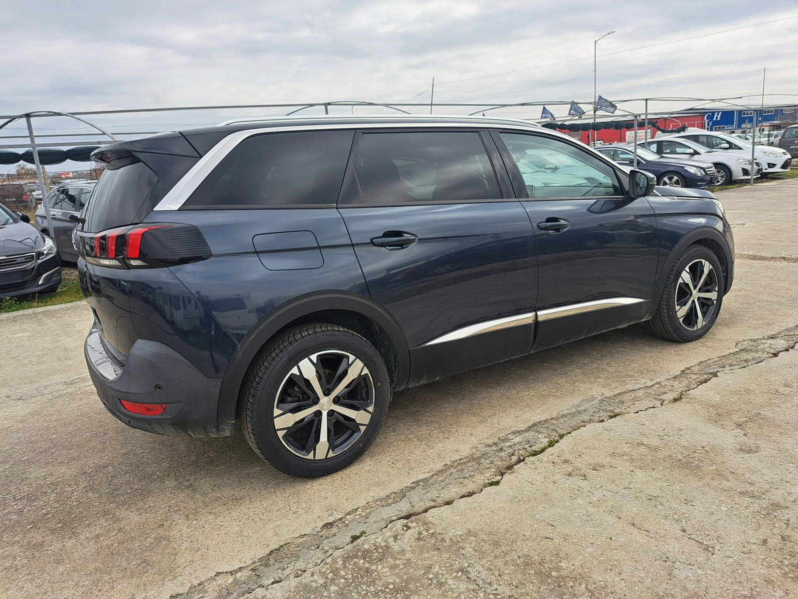 Peugeot 5008 1.6E HDI - изображение 4