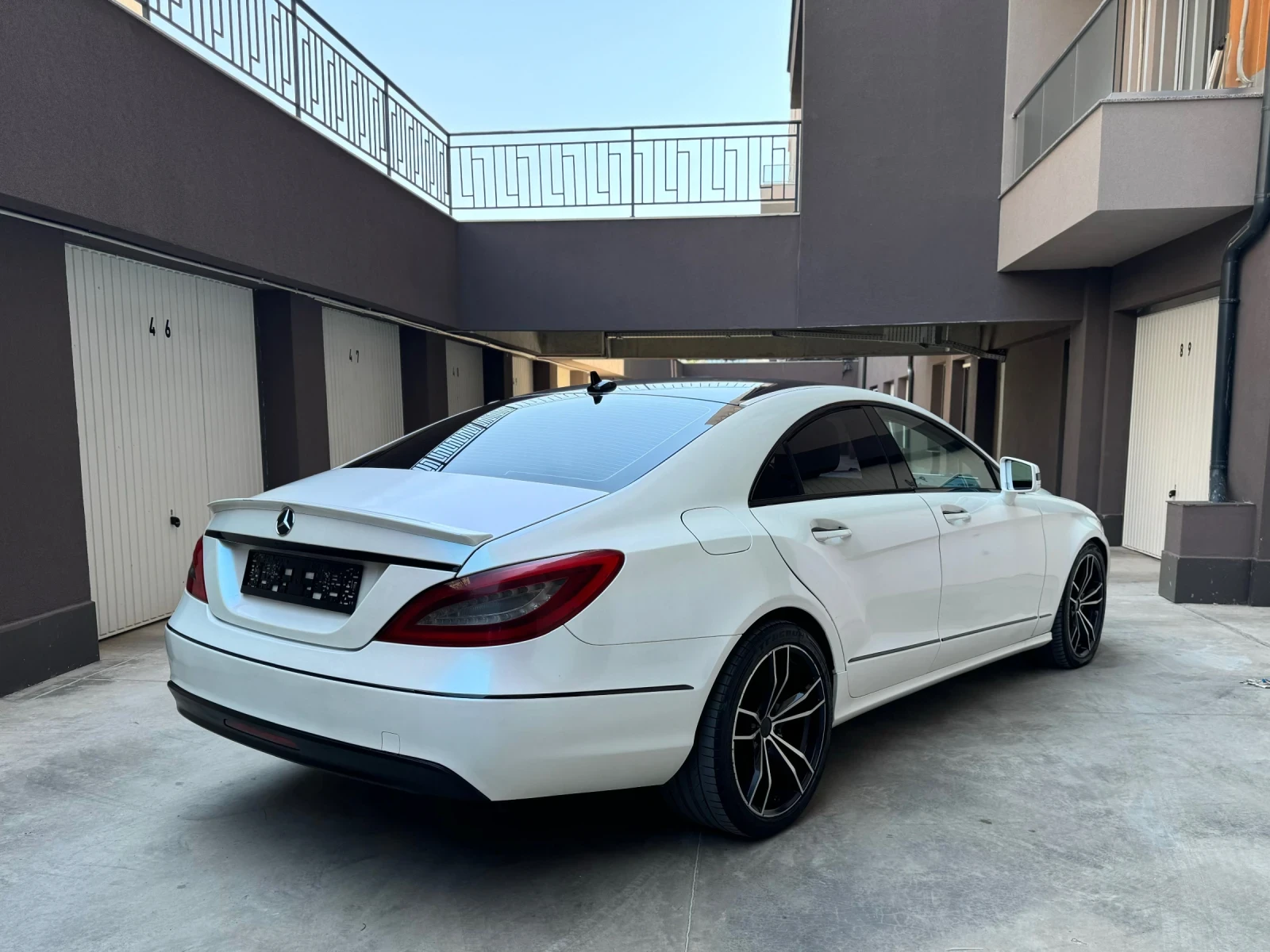 Mercedes-Benz CLS 350 White chameleone - изображение 4