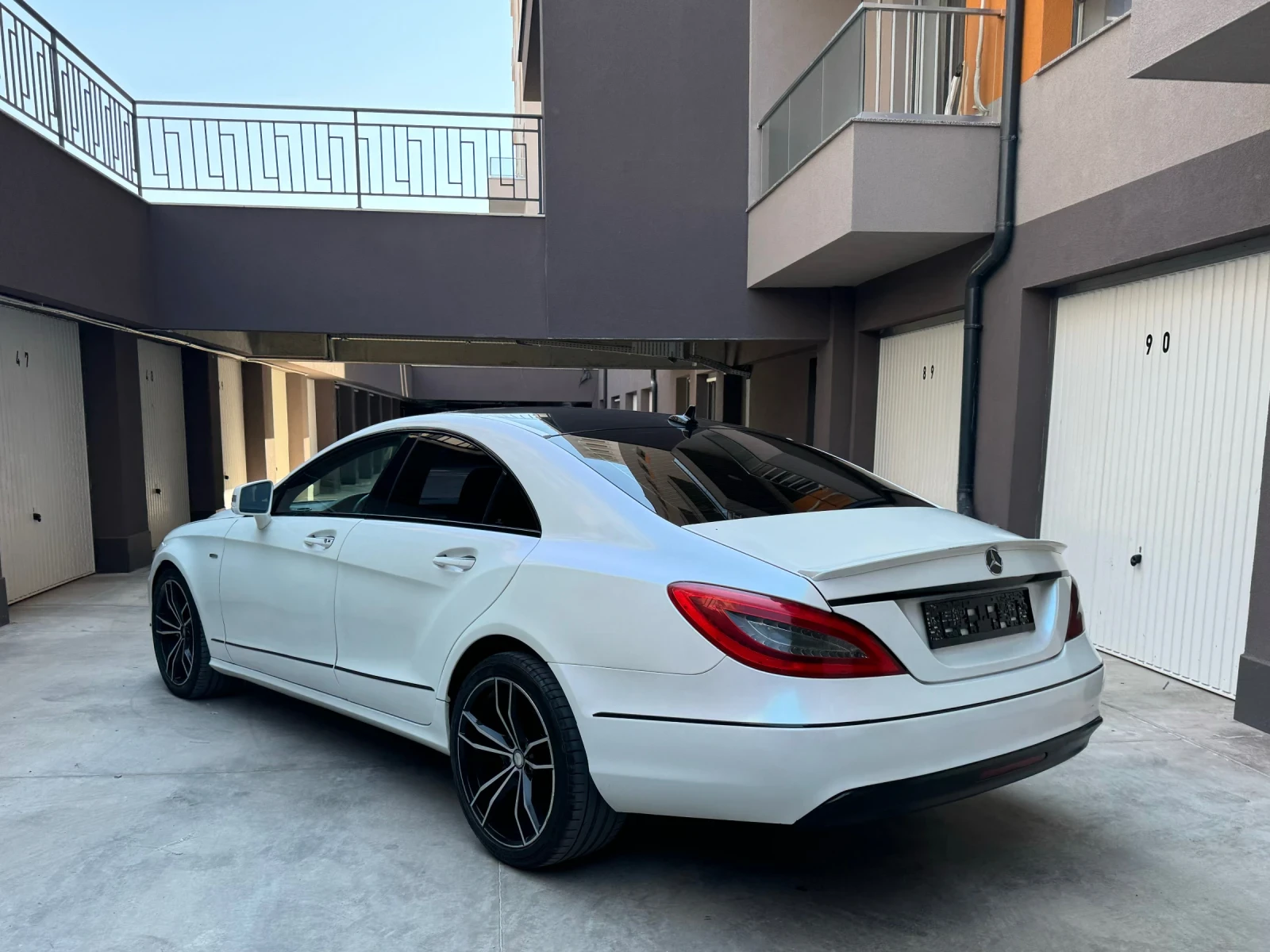 Mercedes-Benz CLS 350 White chameleone - изображение 6