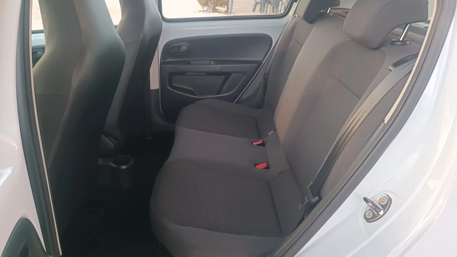 VW Up 1.0i Метан | Mobile.bg — изображение 11