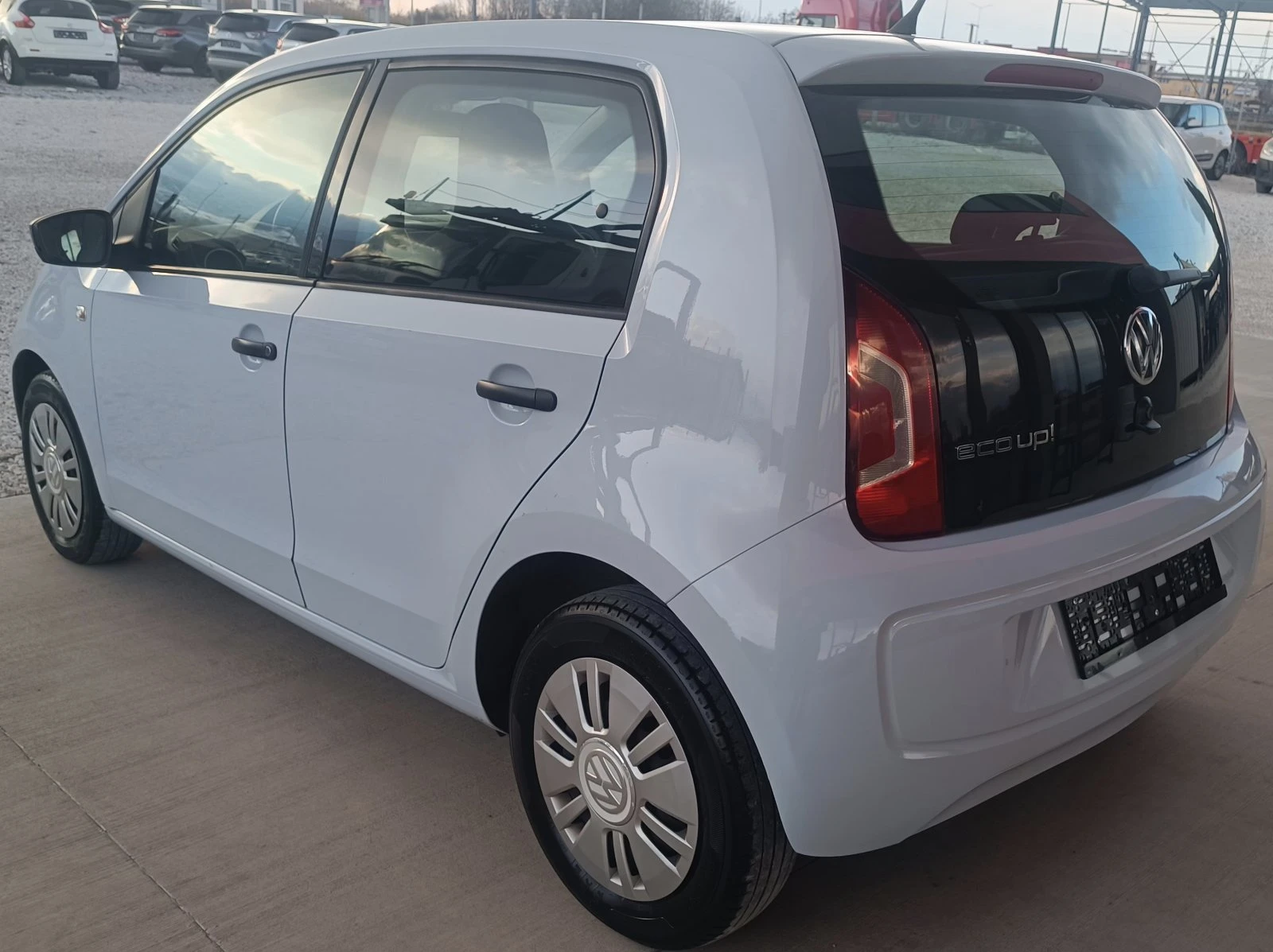 VW Up 1.0i Метан - изображение 6