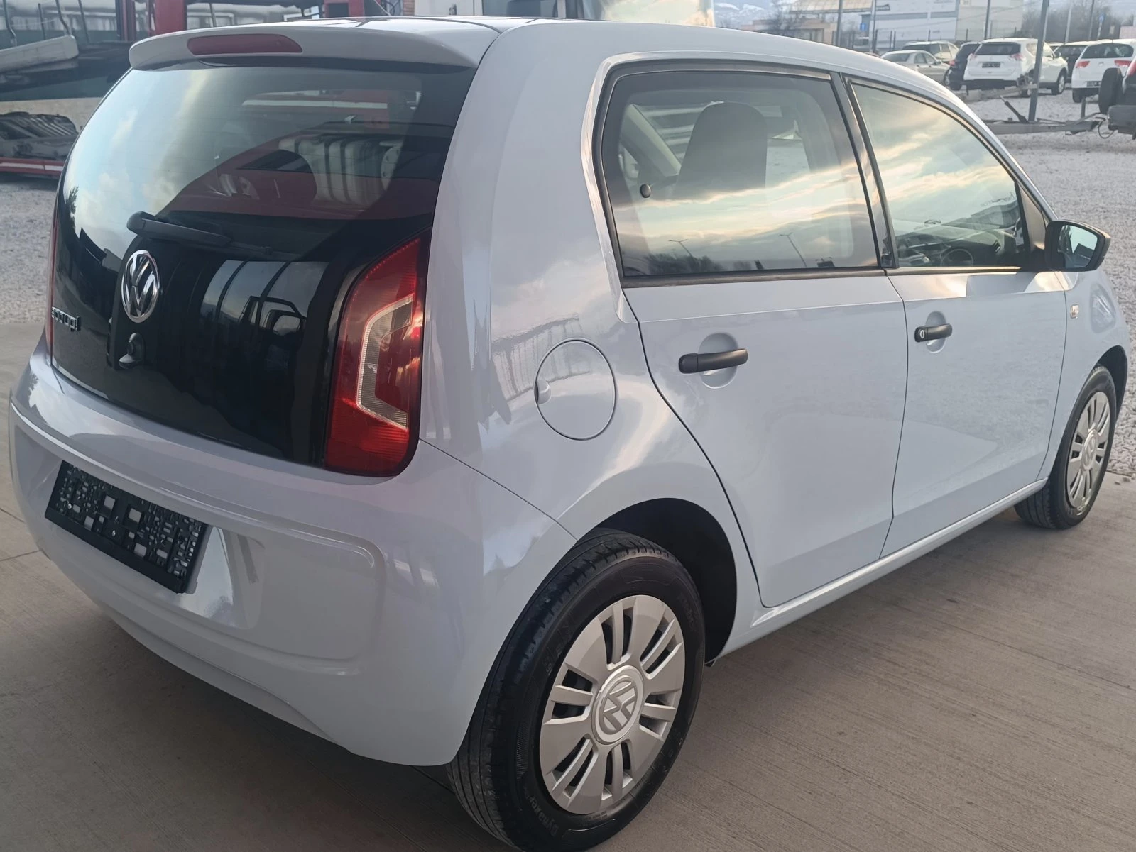 VW Up 1.0i Метан - изображение 4