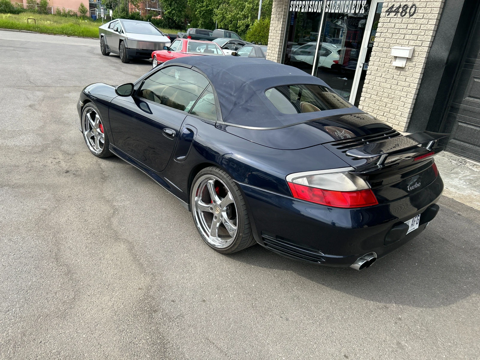 Porsche 911 * TURBO * CARFAX * БЕЗ ПЪРВОНАЧАЛНА ВНОСКА - изображение 7