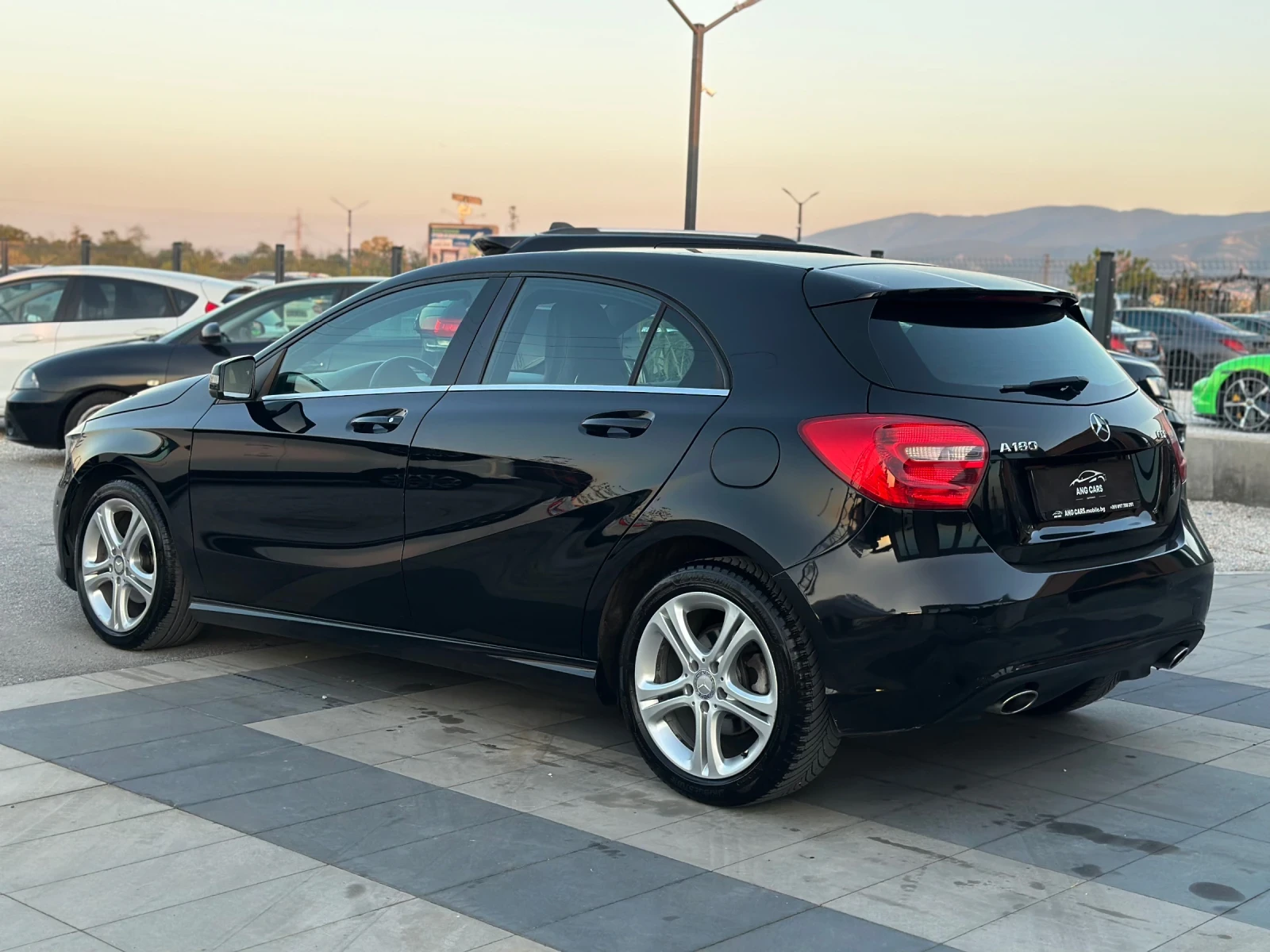 Mercedes-Benz A 180 * Premium* Автоматик* ГАРАНЦИЯ*  - изображение 4